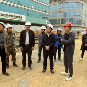 �����ĵ��е�����ҵ����Ŀ����ʱǿ��  ��ҹ��ս ��������������̽���