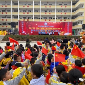 �г���ɫ���� ���к�ɫ����