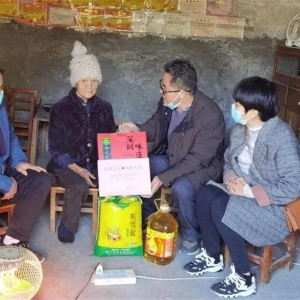 ��������ϵ�ȸ��������� Я�ִ��ؿ�չο�ʻ