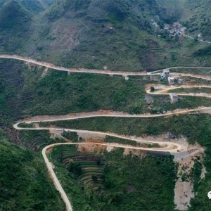 ������ɽ����ݵĽ�ͨ�����֡����󻯽�ͨ���䲿�ſ�չ����ΪȺ�ڰ�ʵ�������ˡ�� ...