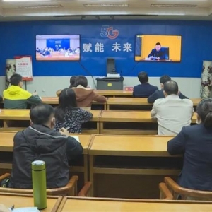 �������ح���������ϴӽ��ӿ��ϸ��չ������ظ����