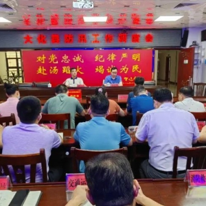 ������ǿ�����ε��� ��ʵ��������һ�߷�������