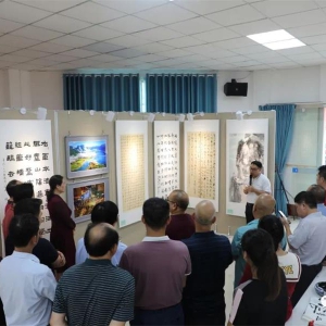 �󻯾ٰ��黭��Ӱ��ѵ�ɹ�չ�����