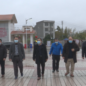 �������쵼������鴺��ѧ�ڿ�ѧ����