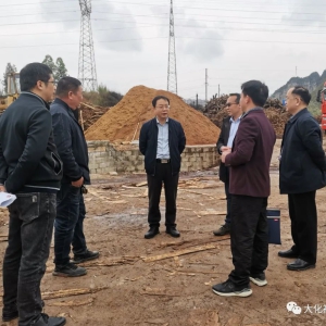 ��ʤ����Ӫ��ҵ�߷õ��У�������ҵ������չ