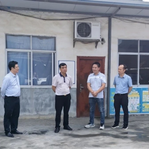 �Ⱦ��� �ٷ�չح���������߷���ҵ������������Ӫ���