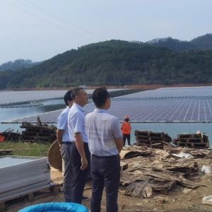 ��̲����ʵ�ƽ��ӳ��� �ػ�����ˮ��ɽ