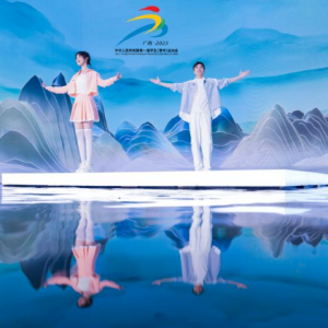 �ഺ���� ����δ����ѧ����衶�ഺ������MV������¯��