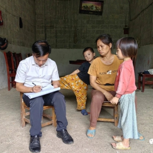 �˴������� ����־ƽ����ְΪ��ı���� Я�ֹ���������