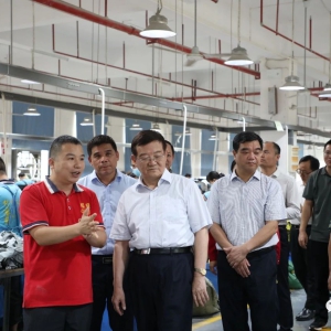 ���ֽ��ʶӵ��󻯵���ʱǿ������벢�� �������� �ٽ���Ӫ���ø�������չ