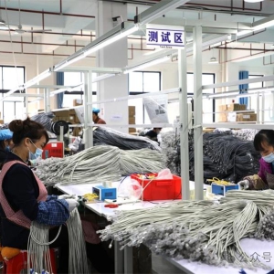 �󻯽��ý�ǿ��ҵ�������ٽ���ƶ�˿��ȶ�����