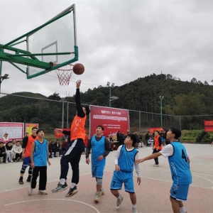 �´��߻���ح����˫�Ŵ壺�������֡����˻ᡱ ����ϲϲ������