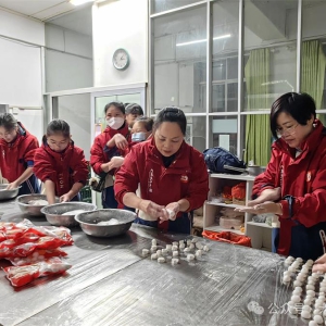 �´��߻���ح���ظ���Ժ�������һ����Բ ����ػ�ů����