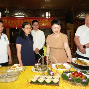 �󻯾ٰ��������ʳ���·�չ������