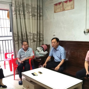 ��ʤ������Ž������߷ð�ǨȺ��