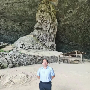 ����Է ��Τ���ࣺŪ��ɽʯ�ǣ�ɢ�ģ�