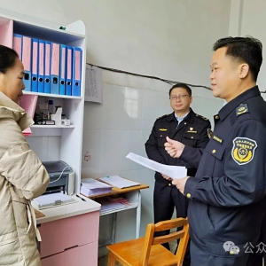 ���г��ල�����֣���չУ԰ʳƷ��ȫ��黤����ѧ��