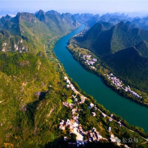 ������� ��ʯɽչ���� ��Ұӿ�³���������д�������ʱ��ƪ��